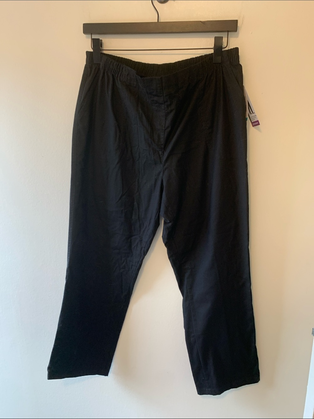 Alia Petite NWT Black Relaxed Lightweight Pants, Comfort Waistband, Pockets